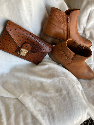 Brown Beartraps Boots and Brown Leather Wallet